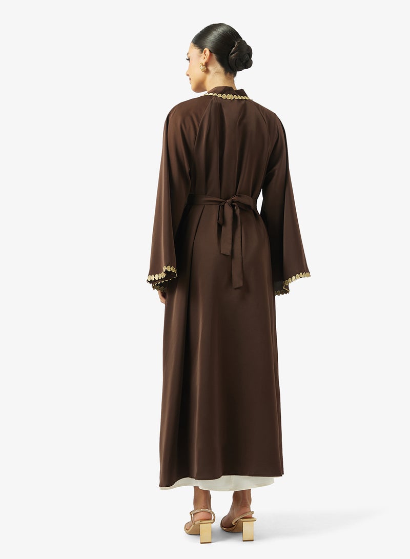 خزانة عباية أساسية بحافة متباينة - Image 2